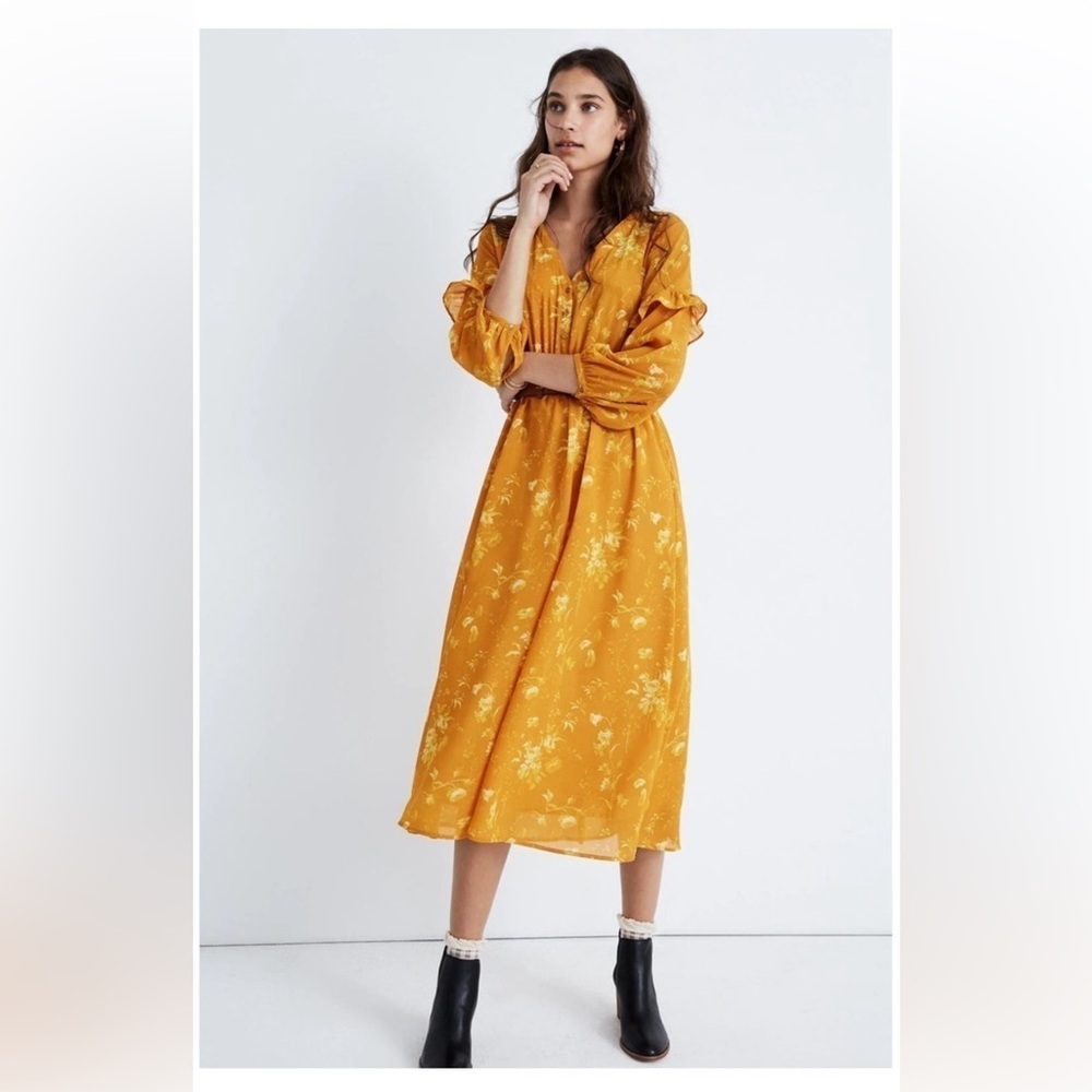 Ruffle-Sleeve Floral Button-Front Dress in Tonal Botanical Gold Yellow Size 2 - Picture 3 of 15